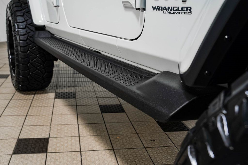 2020 Jeep Wrangler Unlimited Sahara - 22410631 - 17