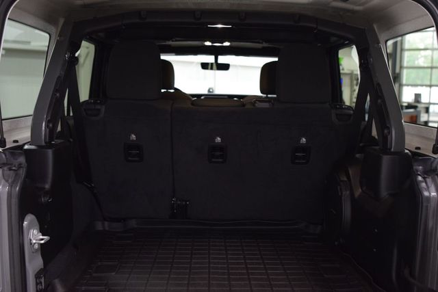 2020 Jeep Wrangler Unlimited Sahara - 23019010 - 18