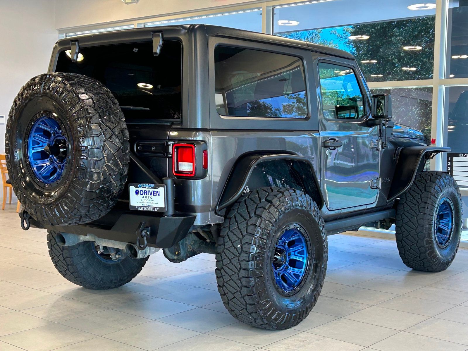 2020 Jeep Wrangler Willys photo 12