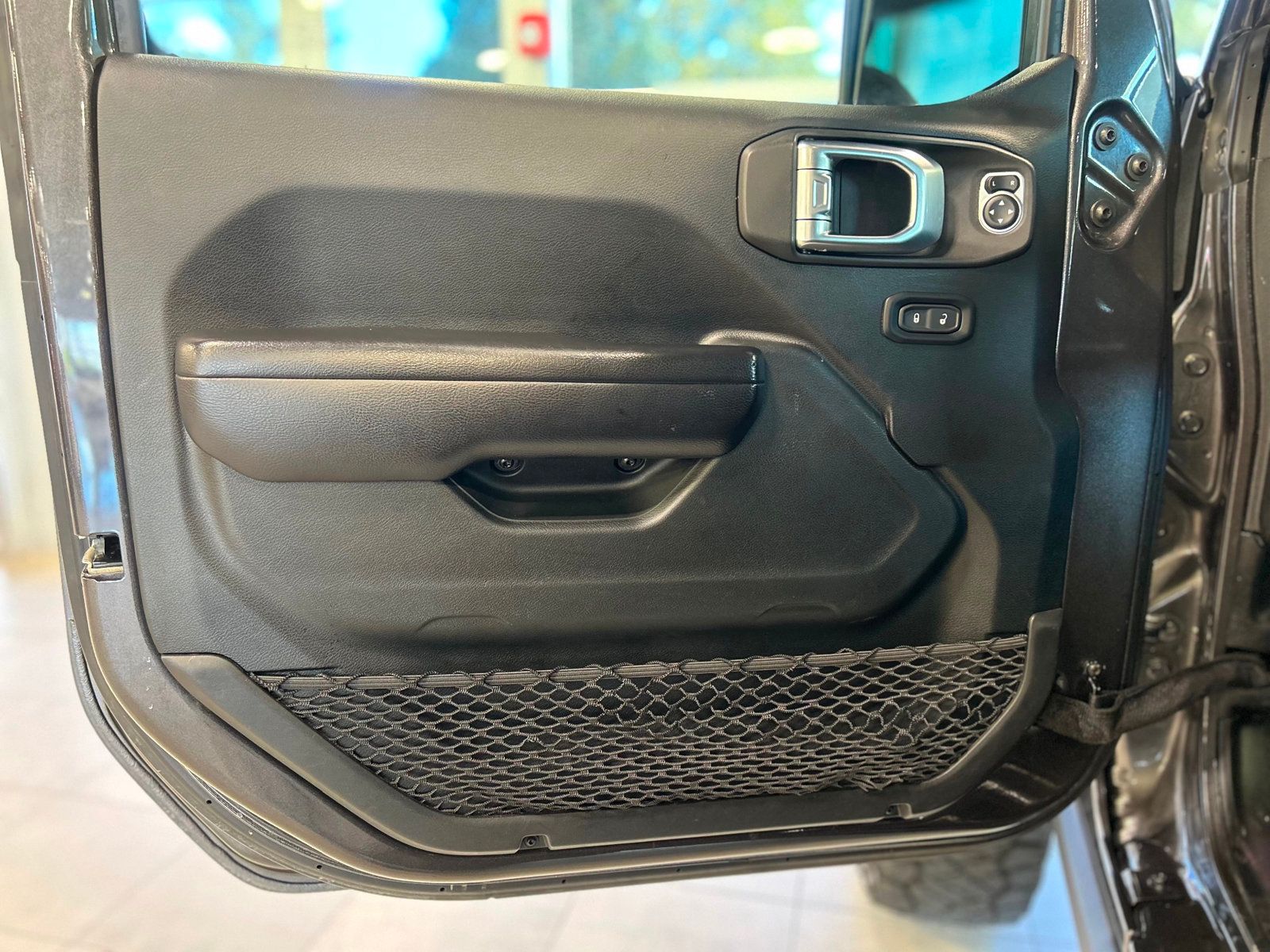 2020 Jeep Wrangler Willys photo 18