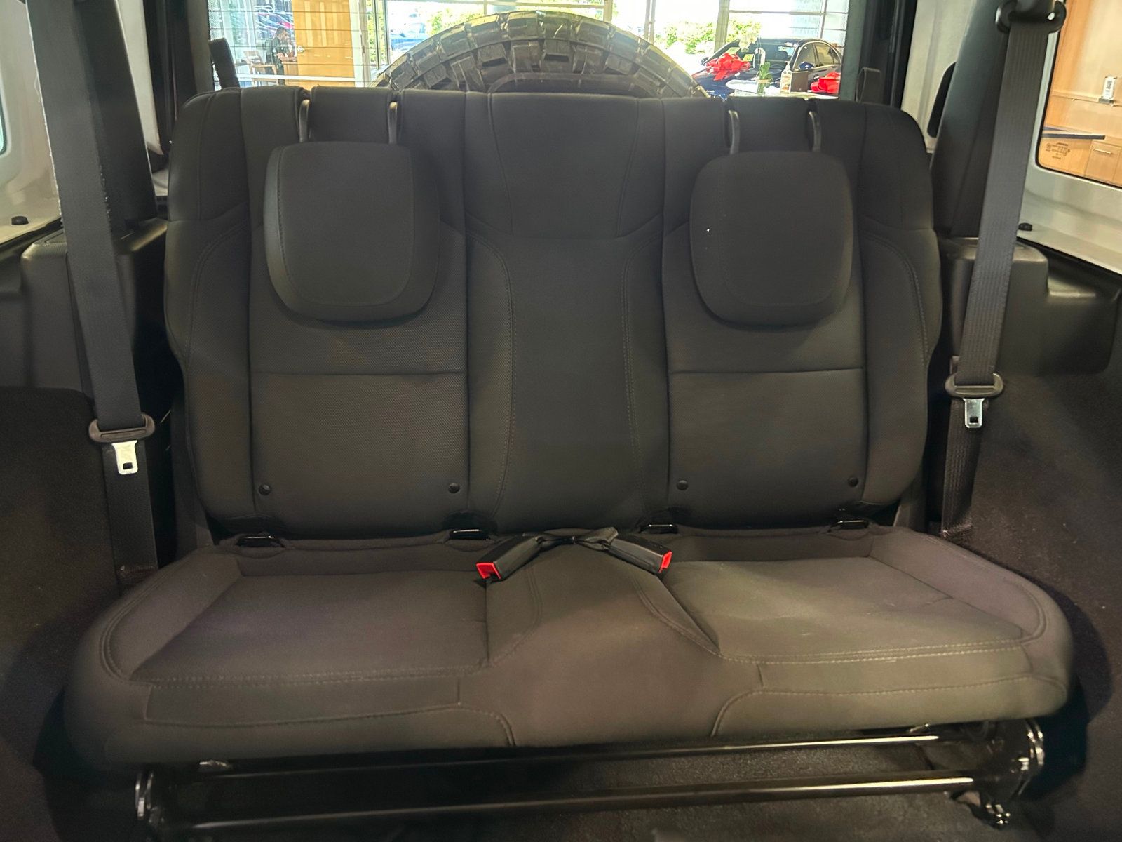 2020 Jeep Wrangler Willys photo 21