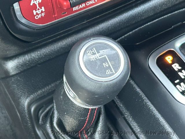 2020 Jeep Wrangler Unlimited LEATHER!! SKYVIEW ONE TOUCH !! COLOR MATCH HARDTOP!! - 23046508 - 38