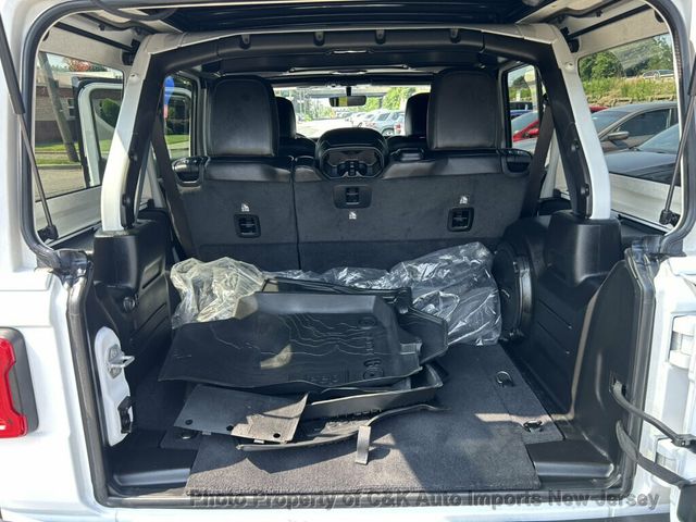 2020 Jeep Wrangler Unlimited LEATHER!! SKYVIEW ONE TOUCH !! COLOR MATCH HARDTOP!! - 23046508 - 53