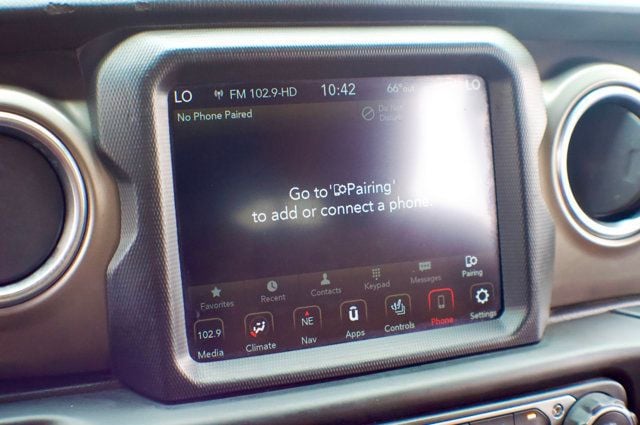 2020 Jeep Wrangler Unlimited LocalTrade/Unlimited/Rubicon/V6/ColdWeatherPkg/BackupCamera/NAV - 22999480 - 27
