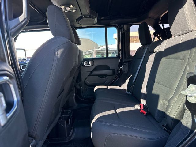 2020 Jeep Wrangler Unlimited North Edition 4x4 - 22963771 - 14