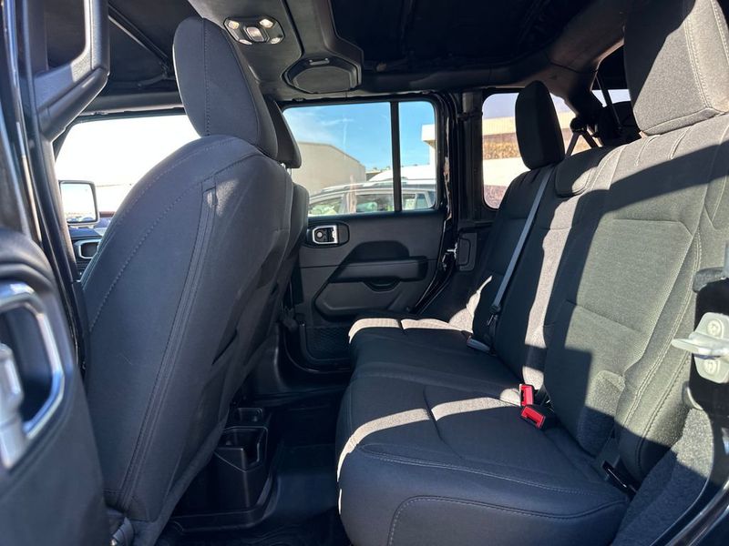 2020 Jeep Wrangler Unlimited North Edition 4x4 - 22963771 - 14