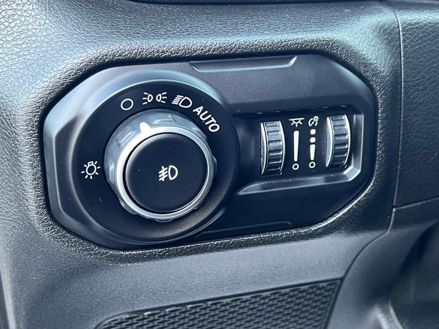 2020 Jeep Wrangler Unlimited North Edition 4x4 - 23000421 - 24