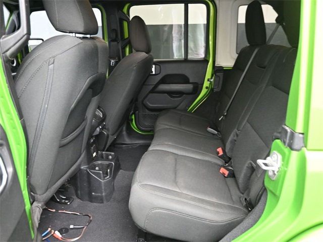 2020 Jeep Wrangler Unlimited North Edition 4x4 - 22937243 - 6