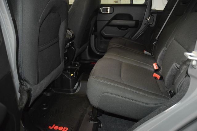 2020 Jeep Wrangler Unlimited North Edition 4x4 - 23019010 - 38