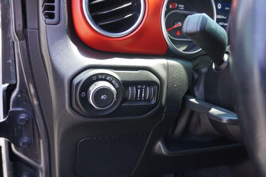 2020 Jeep Wrangler Unlimited RUBICON - 22891413 - 29