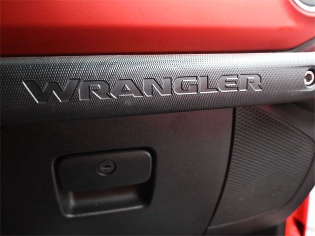2020 Jeep Wrangler Unlimited Rubicon photo 14
