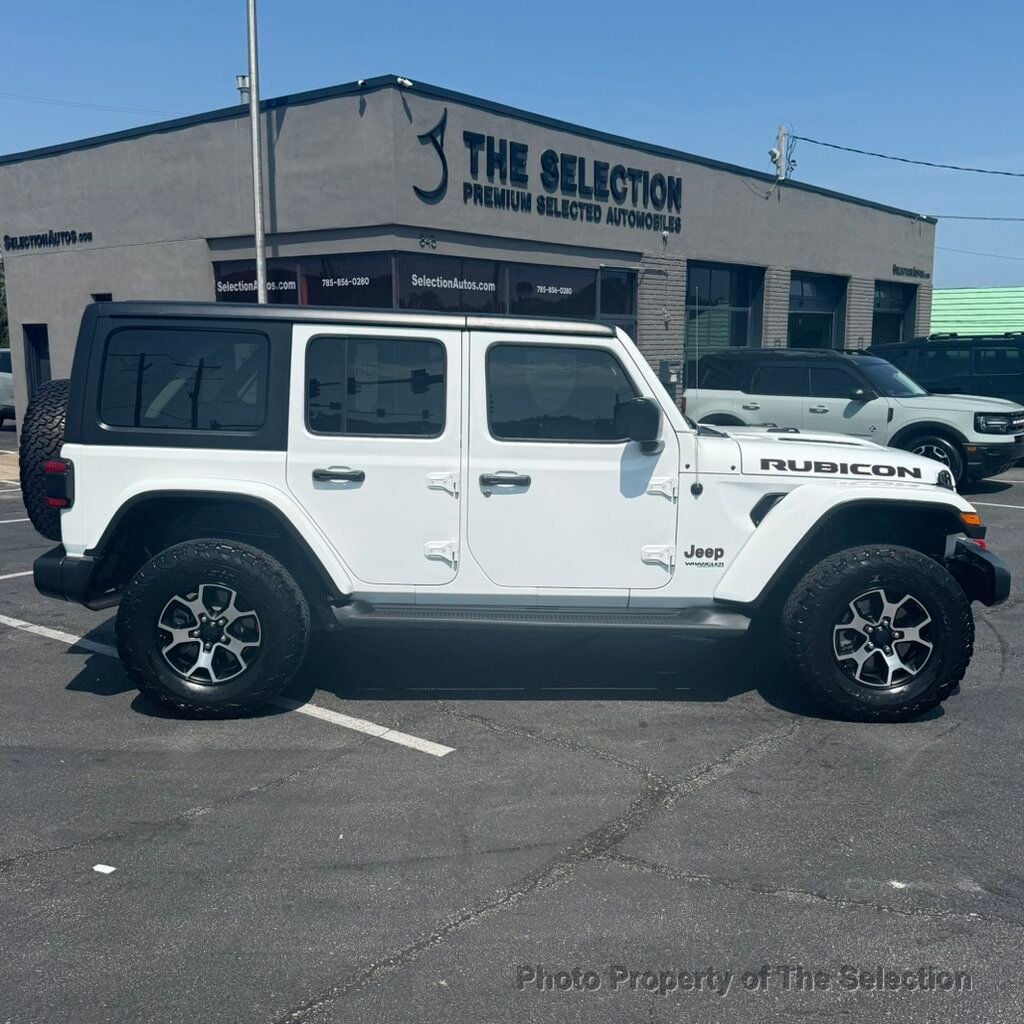 Jeep Wrangler photo 17