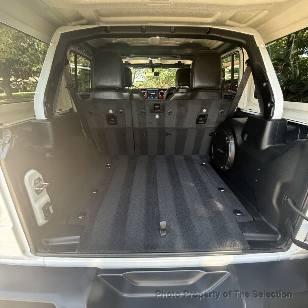 Jeep Wrangler photo 46