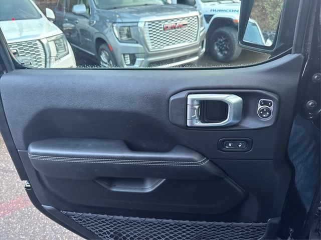 2020 Jeep Wrangler Unlimited Sahara 4x4 - 22967788 - 17