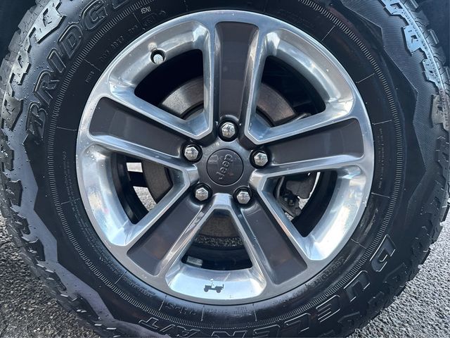 2020 Jeep Wrangler Unlimited Sahara 4x4 - 22967788 - 23