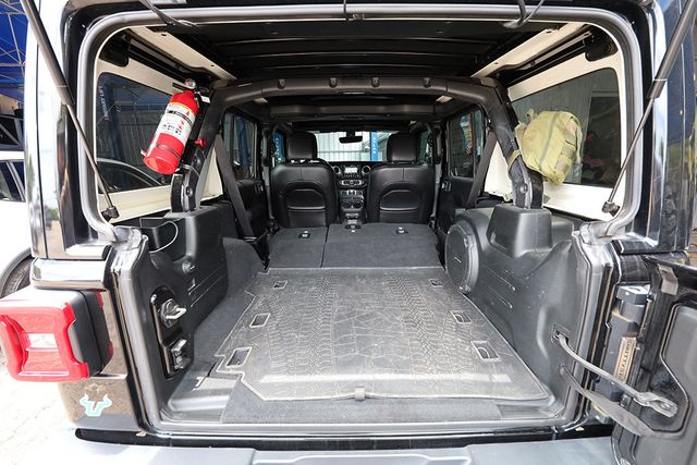 2020 JEEP Wrangler Unlimited Sahara Altitude 4x4 - 23034462 - 25