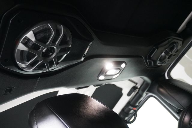 2020 Jeep Wrangler Unlimited Sahara Altitude 4x4 - 22944901 - 14