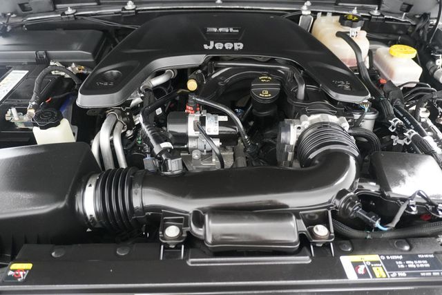 2020 Jeep Wrangler Unlimited Sahara Altitude 4x4 - 22944901 - 30