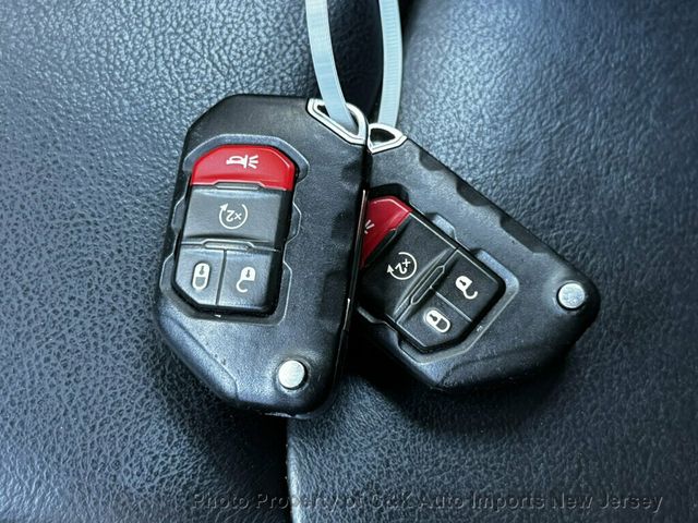 2020 Jeep Wrangler Unlimited SKY-VIEW ROOF! BACK-UP CAMERA! NAVI SYS! COLD WEATHER PKG!  - 23094262 - 39