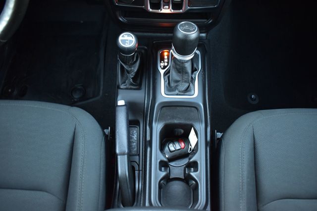 2020 Jeep Wrangler Unlimited Sport S 4x4 - 22970703 - 31