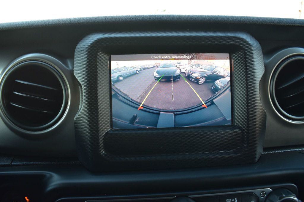 2020 Jeep Wrangler Unlimited Sport S 4x4 - 22970703 - 38