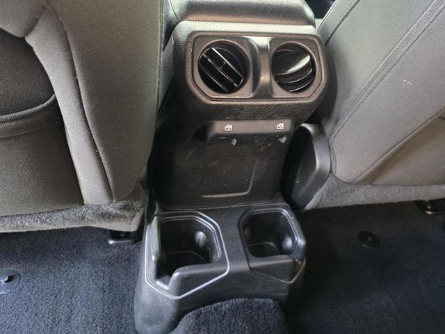 2020 Jeep Wrangler Unlimited Sport S 4x4 - 23044803 - 9