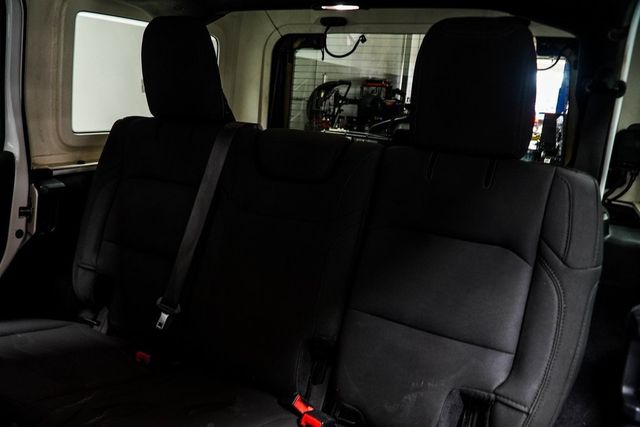 2020 Jeep Wrangler Unlimited Sport S 4x4 - 22976759 - 31