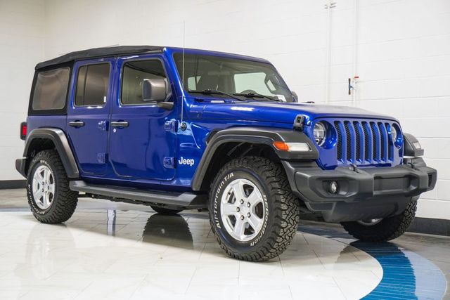 2020 Jeep Wrangler Sport S's photo