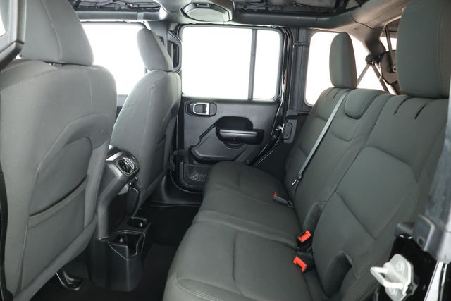 2020 Jeep Wrangler Unlimited Sport S 4x4 w/ Alpine Premium Audio, Hardtop & Technology Group - 22926505 - 17