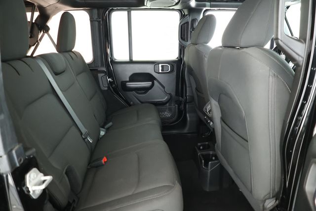 2020 Jeep Wrangler Unlimited Sport S 4x4 w/ Alpine Premium Audio, Hardtop & Technology Group - 22926505 - 19