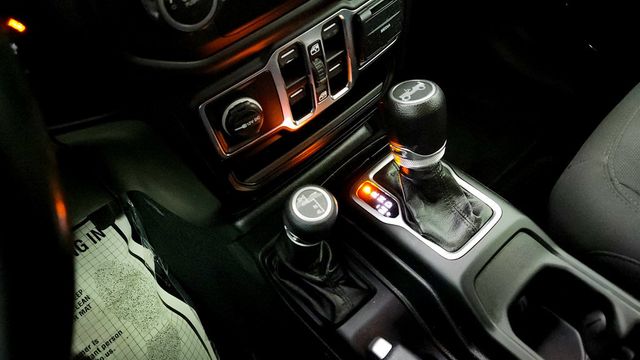 2020 Jeep Wrangler Unlimited Sport S 4x4 w/ Black 3 Piece Hard Top - 23012278 - 15