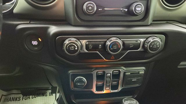 2020 Jeep Wrangler Unlimited Sport S 4x4 w/ Black 3 Piece Hard Top - 23012278 - 16