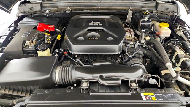 2020 Jeep Wrangler Unlimited Sport S 4x4 w/ Black 3 Piece Hard Top - 23012278 - 25