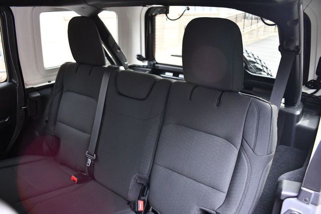 2020 Jeep Wrangler Unlimited Willys 4x4 - 22974959 - 42