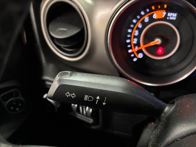 2020 Jeep Wrangler Unlimited Willys Sport 4x4 - 22958085 - 38