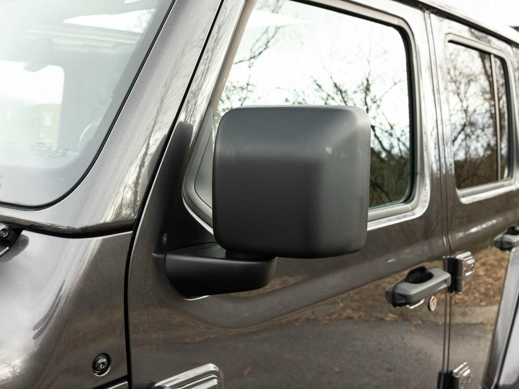 2020 Jeep Wrangler Unlimited Wrangler Unlimited Sahara 4x4, Sky-One Power Top, AMP PowerSteps - 22963685 - 20