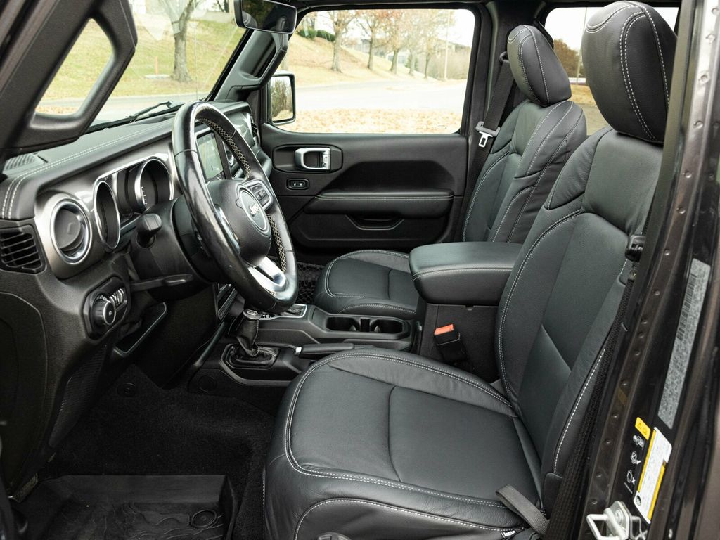 2020 Jeep Wrangler Unlimited Wrangler Unlimited Sahara 4x4, Sky-One Power Top, AMP PowerSteps - 22963685 - 25