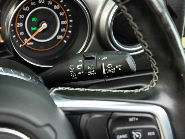 2020 Jeep Wrangler Unlimited Wrangler Unlimited Sahara 4x4, Sky-One Power Top, AMP PowerSteps - 22963685 - 32