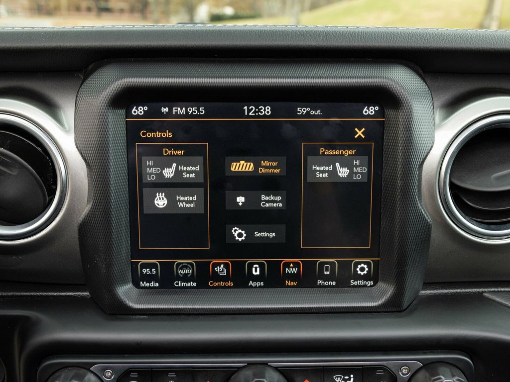 2020 Jeep Wrangler Unlimited Wrangler Unlimited Sahara 4x4, Sky-One Power Top, AMP PowerSteps - 22963685 - 39