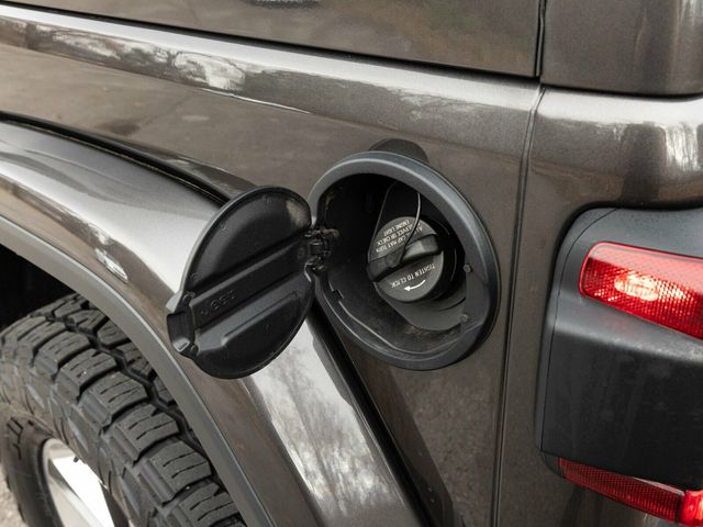 2020 Jeep Wrangler Unlimited Wrangler Unlimited Sahara 4x4, Sky-One Power Top, AMP PowerSteps - 22963685 - 52