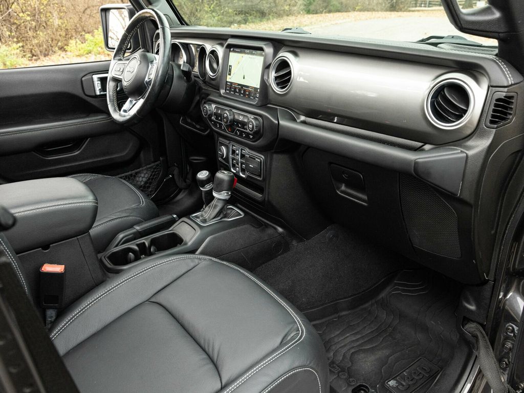 2020 Jeep Wrangler Unlimited Wrangler Unlimited Sahara 4x4, Sky-One Power Top, AMP PowerSteps - 22963685 - 63