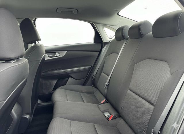 2020 Kia Forte FE 4dr Sedan CVT - 22947279 - 11