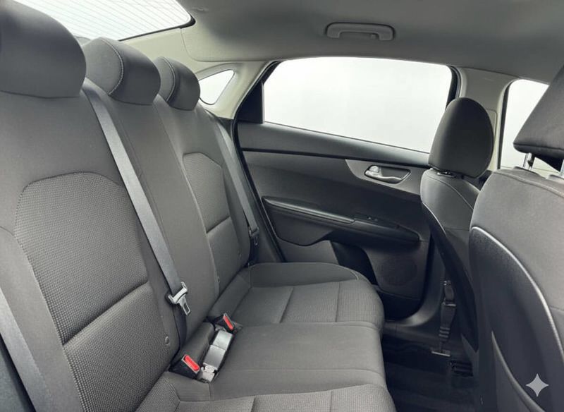 2020 Kia Forte FE 4dr Sedan CVT - 22947279 - 13