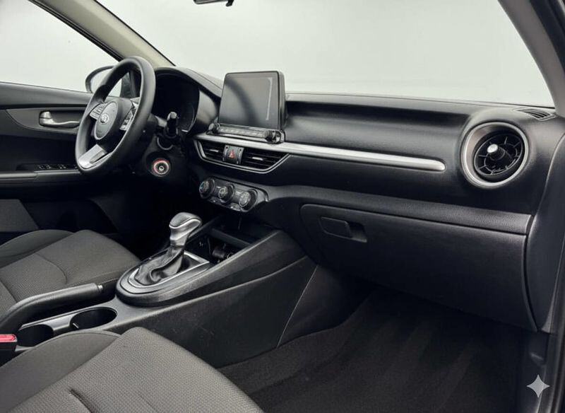 2020 Kia Forte FE CVT - 22947279 - 14