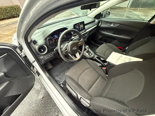 2020 Kia Forte FE IVT - 22970266 - 8