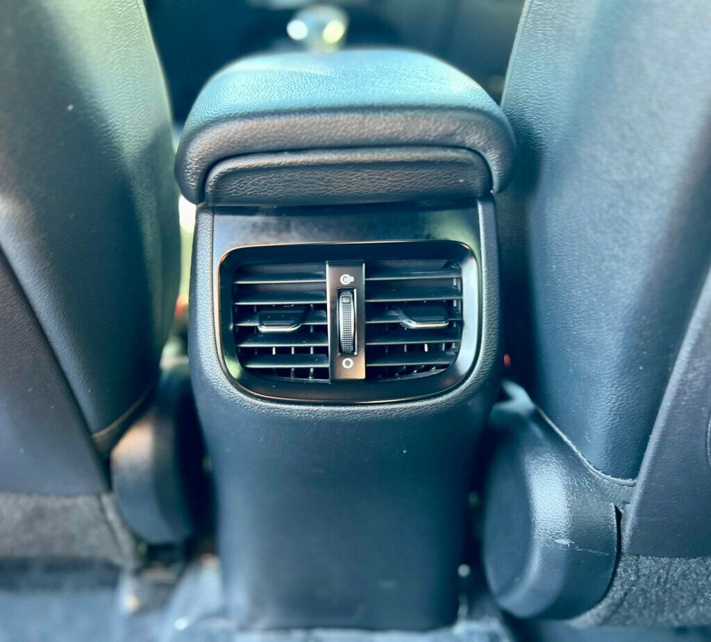 2020 Kia Forte GT photo 16