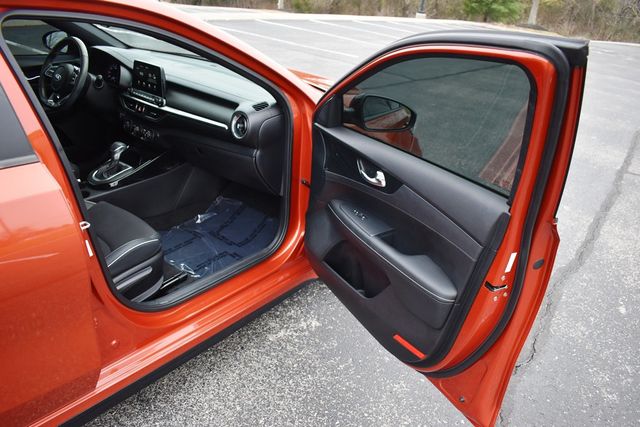 2020 Kia Forte GT-Line IVT - 22985813 - 43