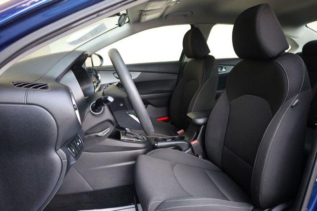 2020 Kia Forte LXS - 23080268 - 17
