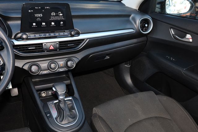 2020 KIA FORTE LXS IVT - 22945158 - 17