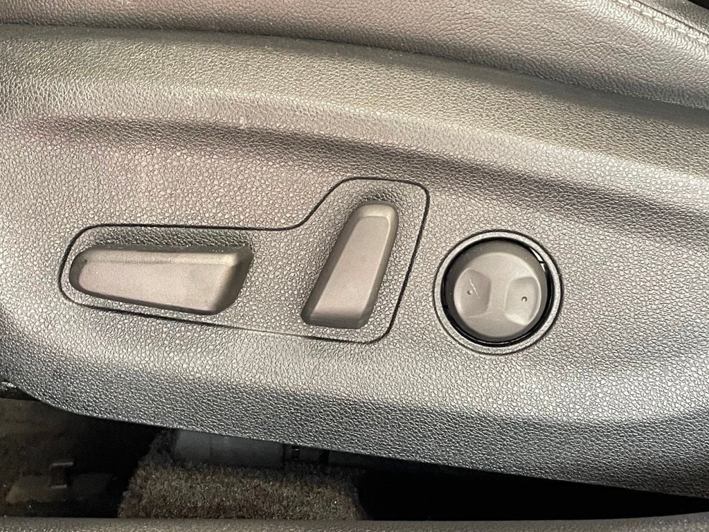 2020 Kia Niro EX Premium FWD - 23055639 - 11